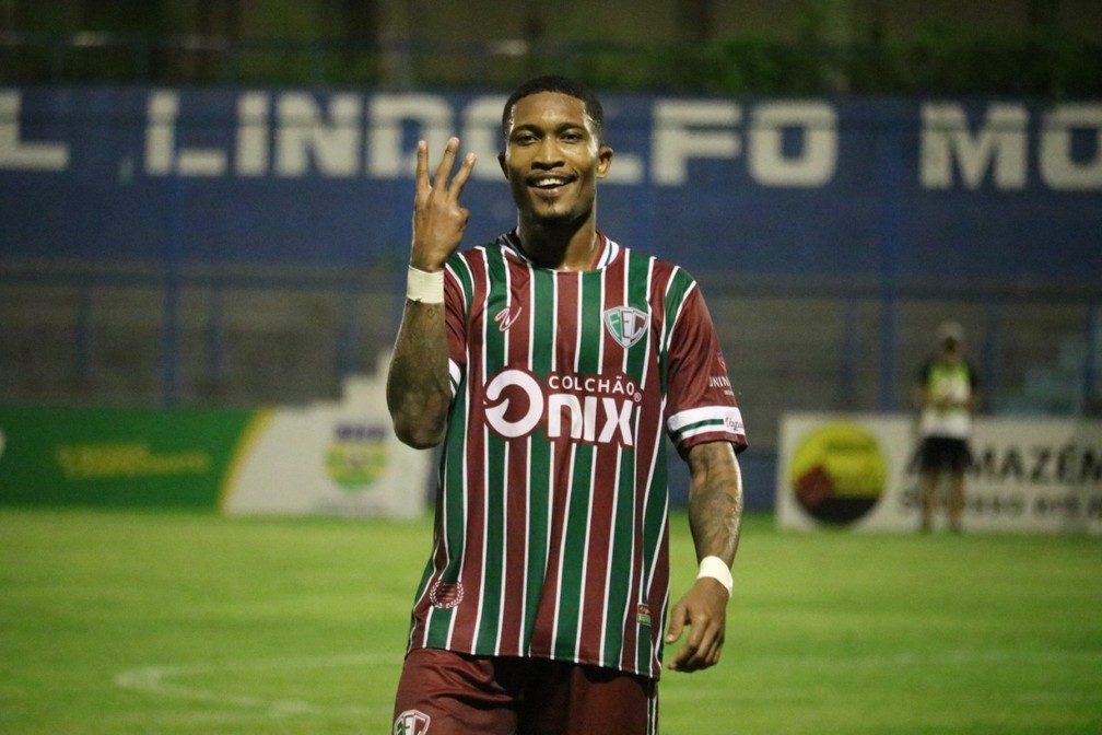 Lateral revelação do Fluminense é vendido para o Spartak Moscou